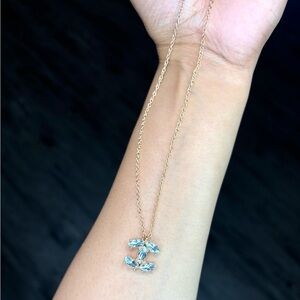 New Gold Chain Necklace with Crystal Pendant Is Adjustable